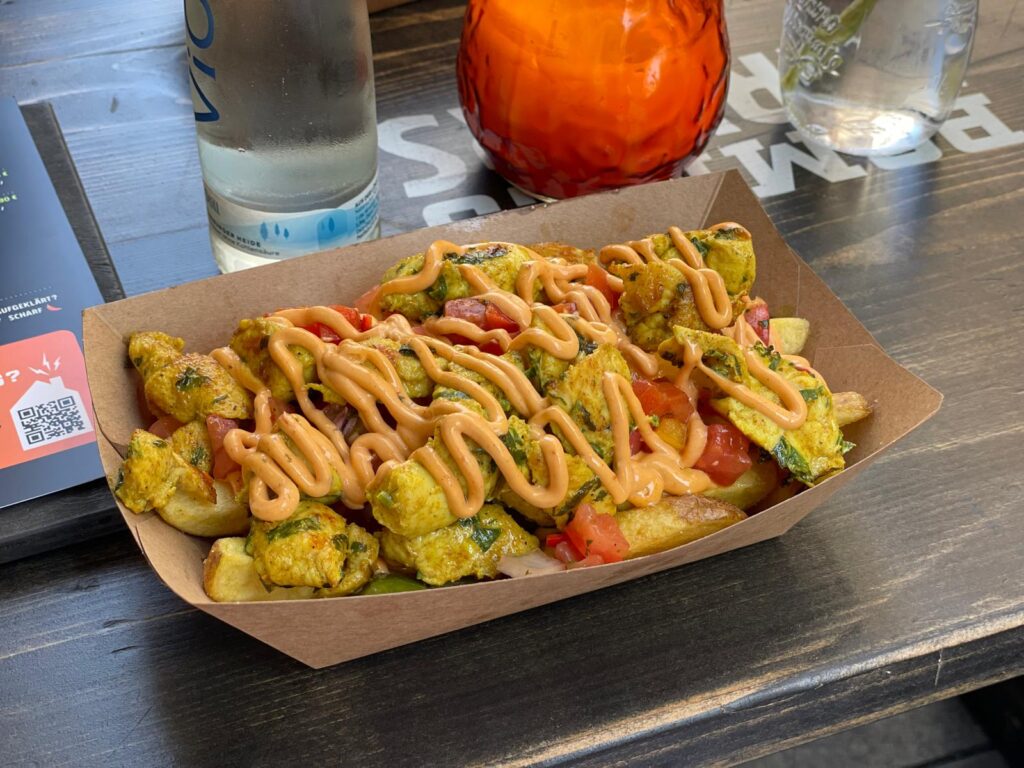 ジャガイモ料理 - ソースがかかったドイツの定番料理